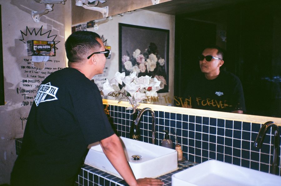 Jidho Gandeng Ezra Kunze Hadirkan Lagu R&B Penuh Sensualitas “SUGARCANE”