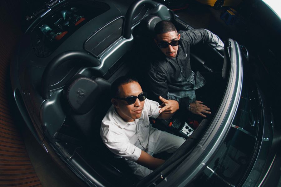 Jidho Gandeng Ezra Kunze Hadirkan Lagu R&B Penuh Sensualitas “SUGARCANE”