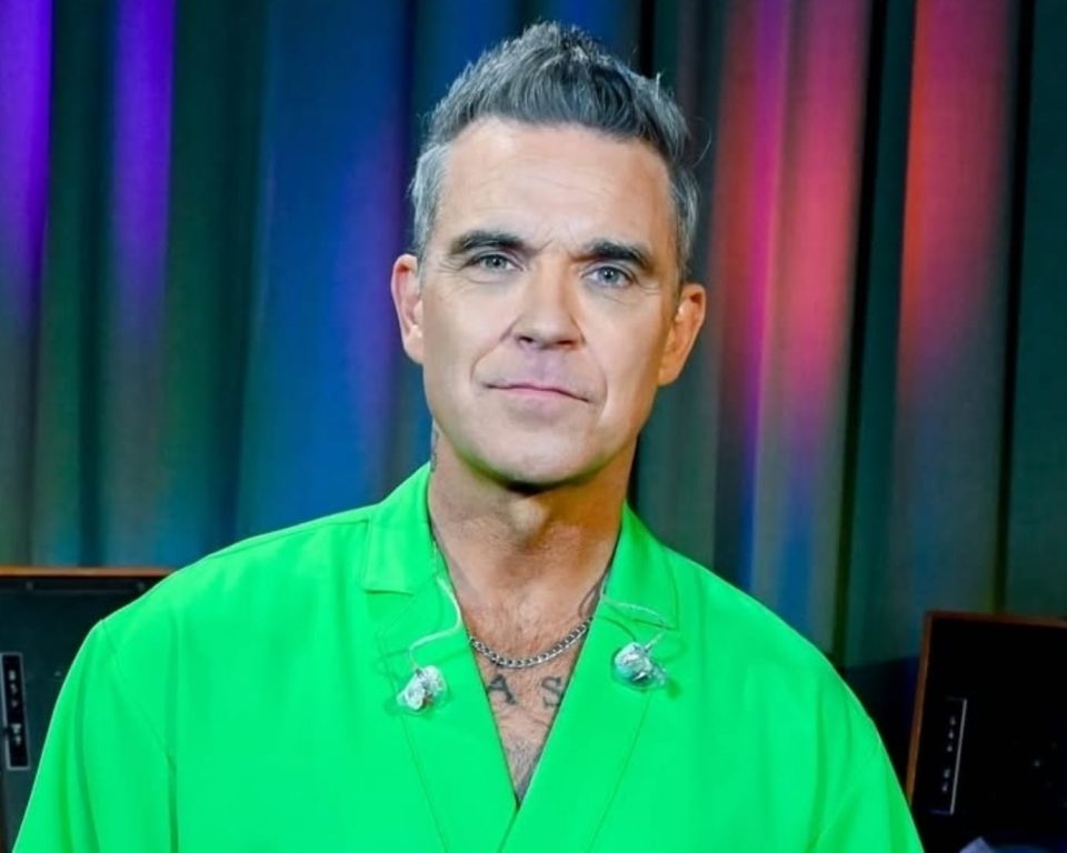 Robbie Williams Akui Hidup dalam Kecemasan, Takut Kariernya Berakhir