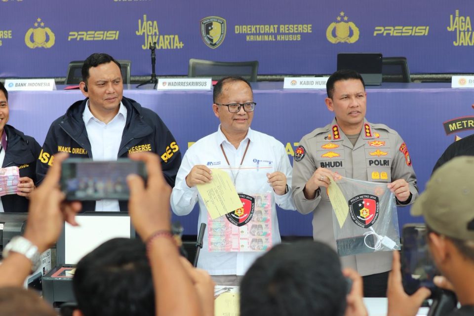 Ditkrimsus Polda Metro Bongkar Peredaran Upal Pecahan Rp100 Ribu di Bogor, Seorang Terduga Tersangka Diamankan