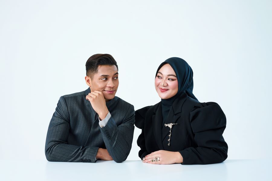 Hubungan Jarak Jauh Tema Duet Fadhilah Intan bersama Penyayi Asal Malaysia