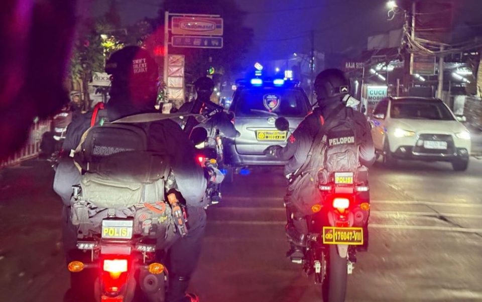Patroli gabungan Batalyon C Pelopor Satbrimob Polda Metro Jaya Dan Polsek Pamulang