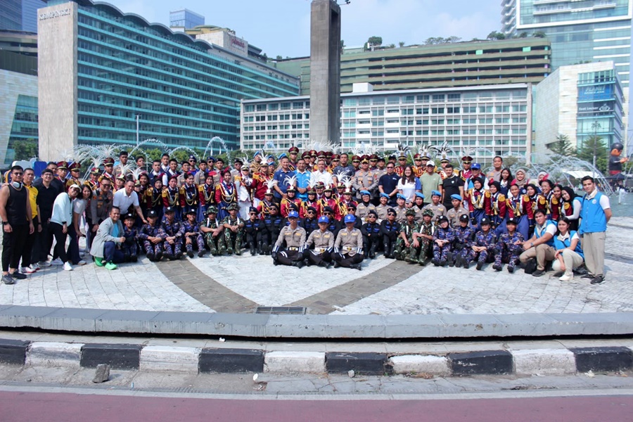 Drum band SMA Kemala Taruna Bhayangkara Tampil Pertama Kali Di Ruang Publik