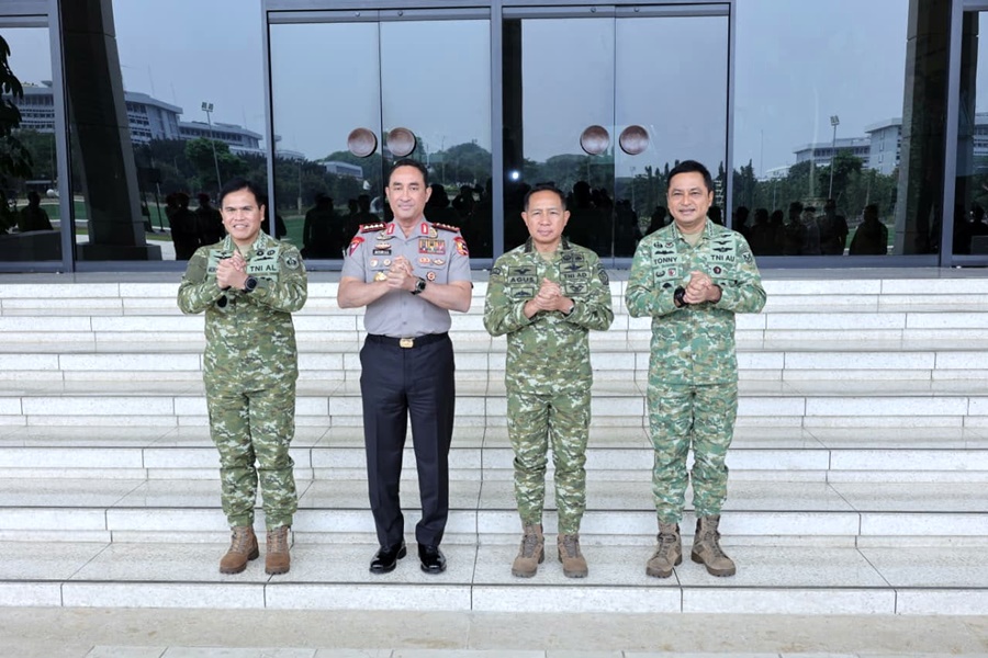 Kapolri Kunjungan Silaturahmi ke Panglima TNI Bahas Penguatan Sinergi TNI-Polri 
